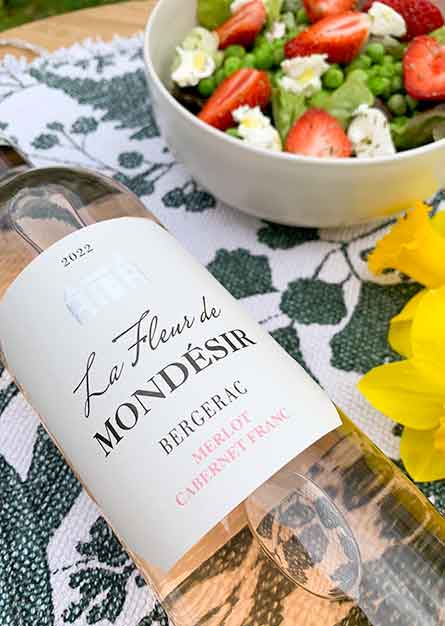 Salade sucrée/salée avec le vin rosé Fleur de Mondésir
