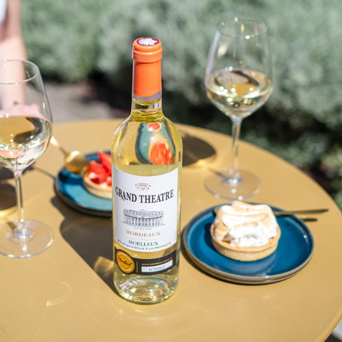Grand Théâtre Bordeaux moelleux avec pâtisseries aux fruits