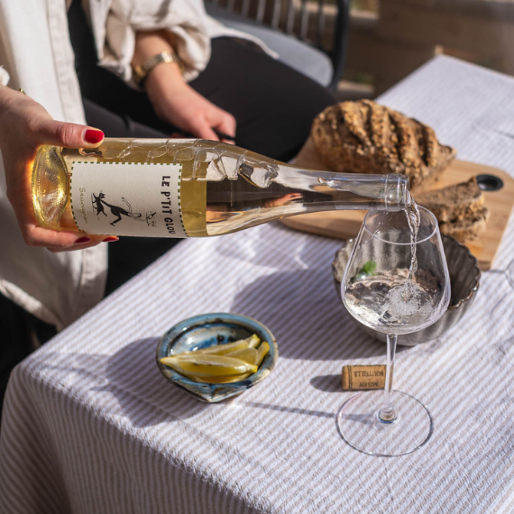 Le P’tit Glou Blanc IGP Atlantique en apéritif avec des rillettes de poisson